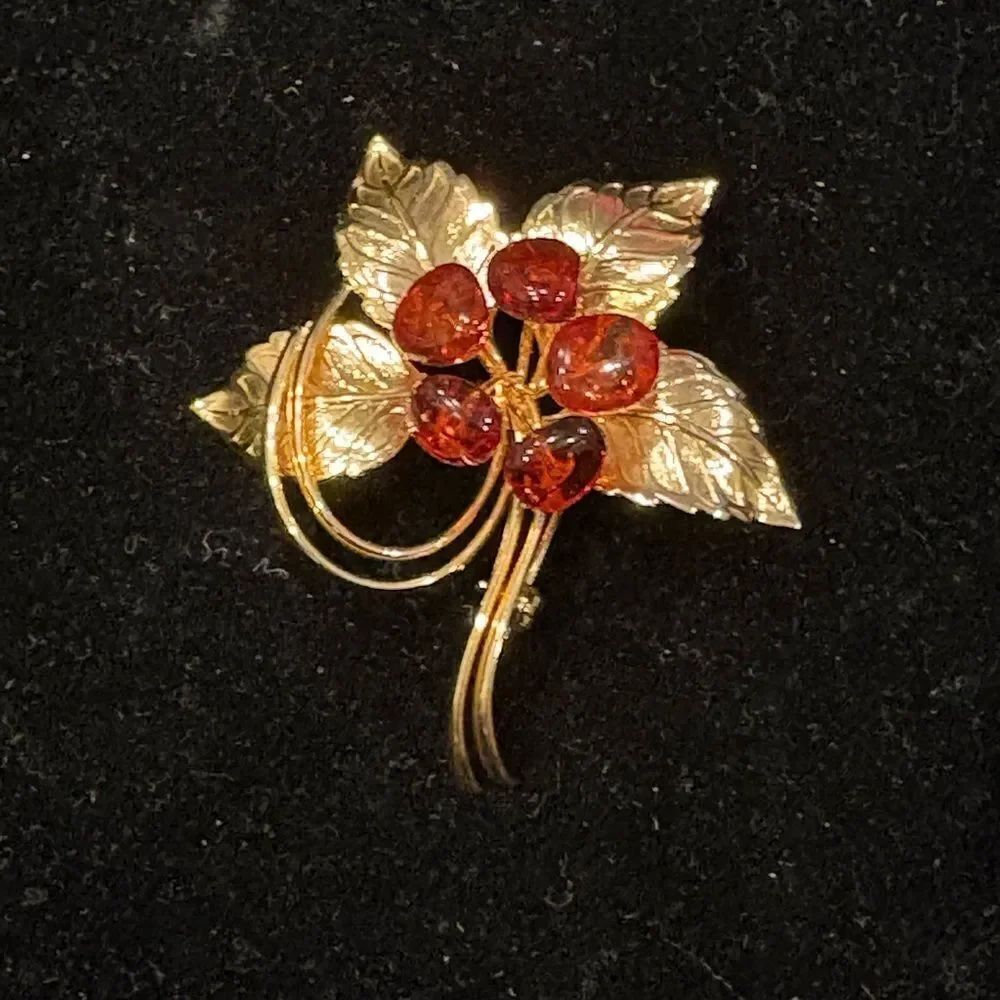 Vintage Gold Tone Amber Colored Berries Brooch Glower